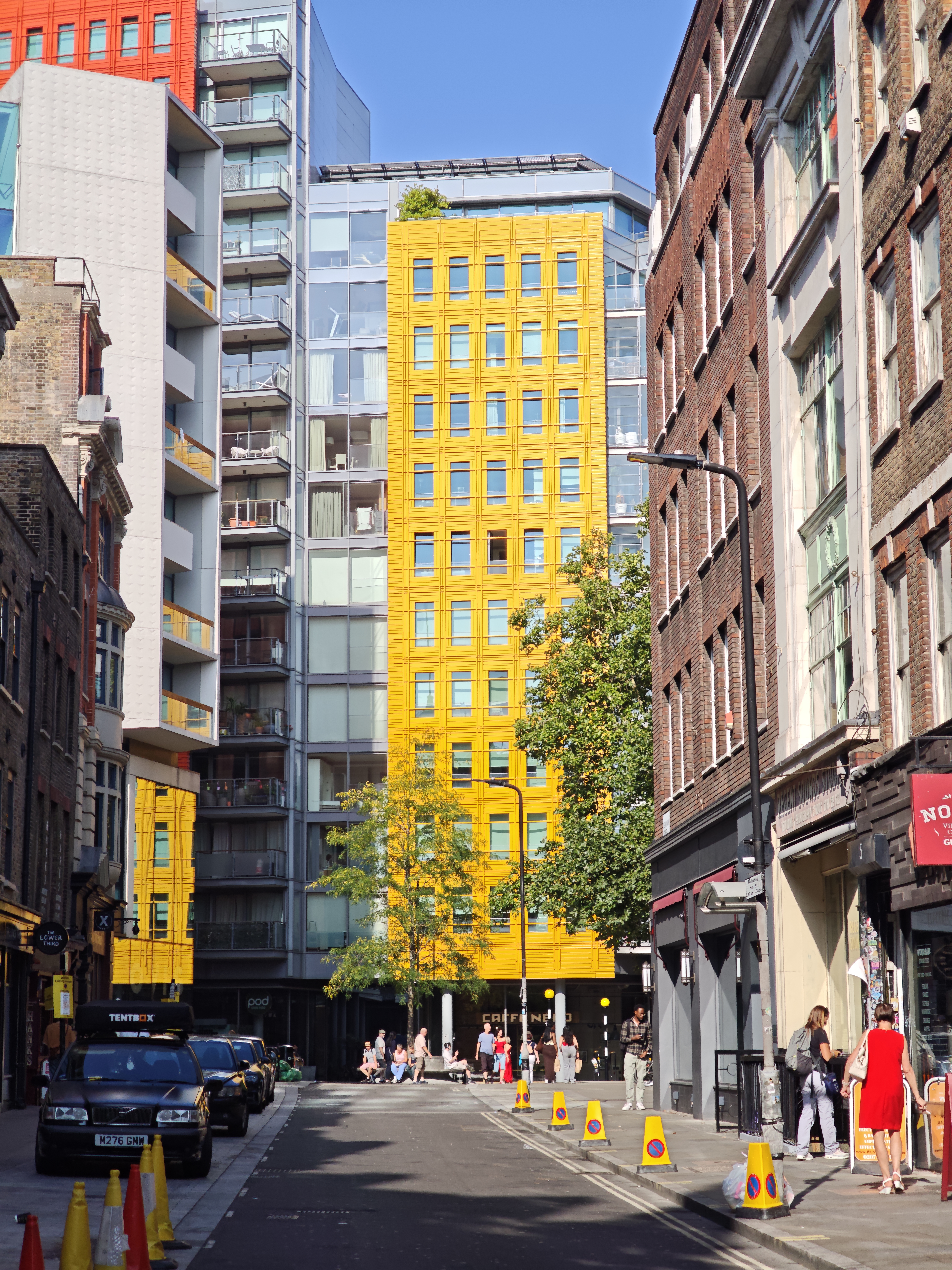 Static architectural photo